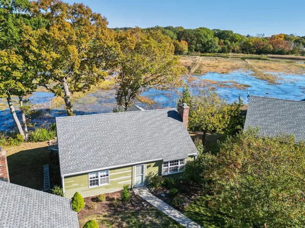 19 Canborne Way #19, Madison, CT 06443