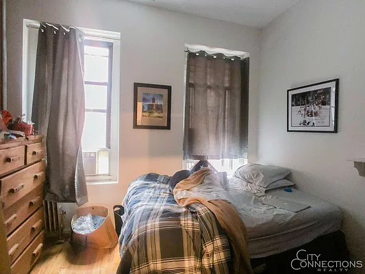Rented by City Connections Realty | media 8