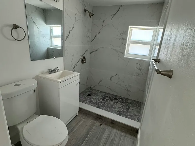 7 Sunset Rd #3 — Photo 8