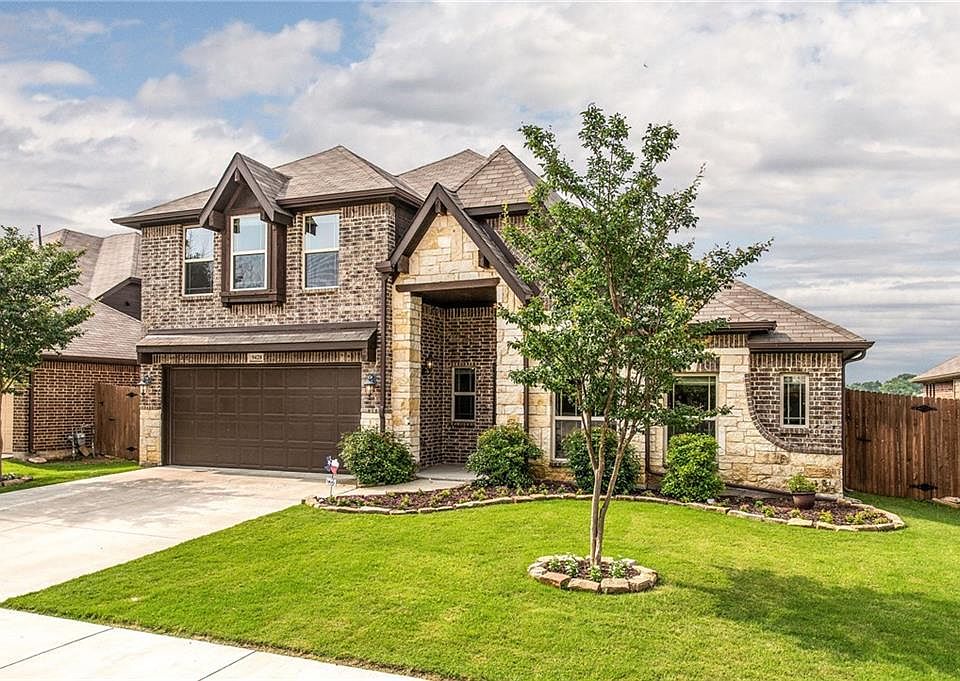 1st image of 9428 Cypress Lake Dr