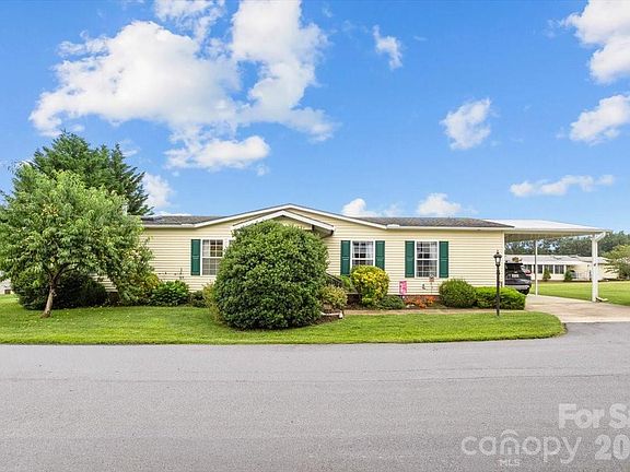 4th image of 39 Stephanie Ln #13