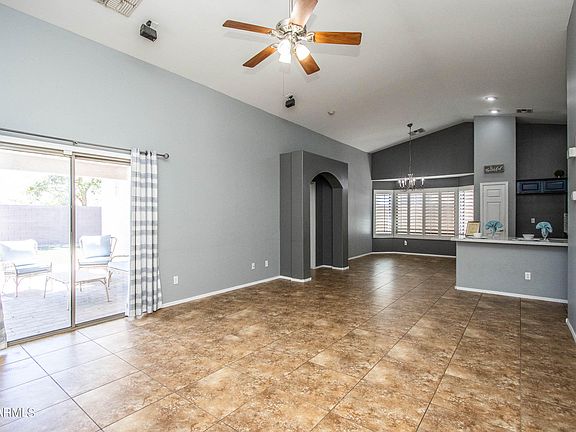 4th image of 10233 W PRESTON Lane