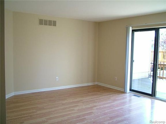 2nd image of 4373 Kimberly Ln