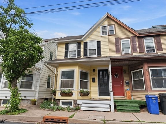 2nd image of 146 George St