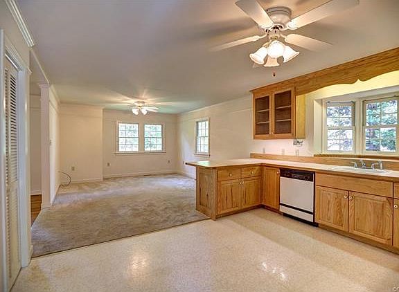 4th image of 7120 South Dr