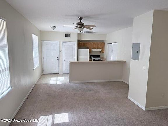 3rd image of 14 Carmalt St APT 105