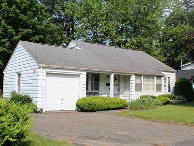 7 Hillside Ave, South Hadley, MA, 01075