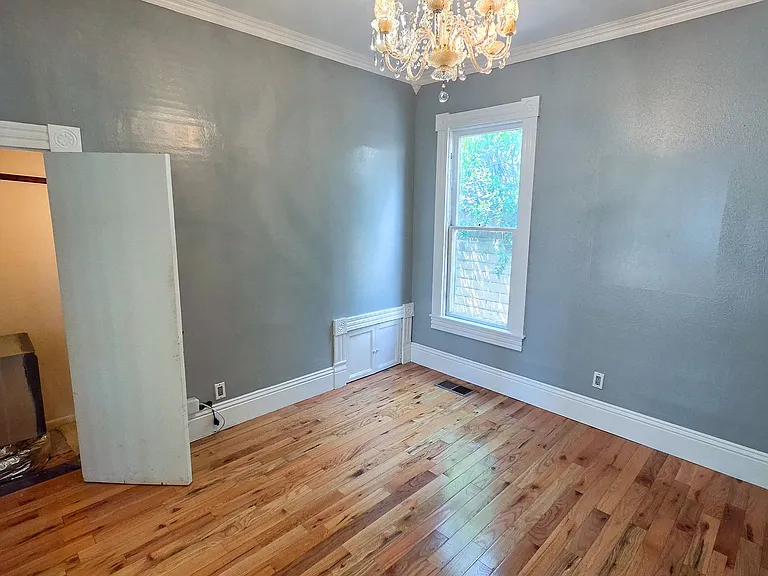 7026 Friends Ave — Photo 7