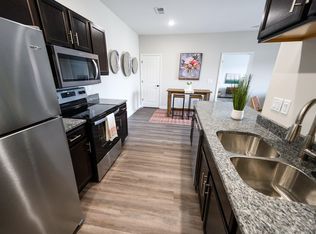 8500 Westmont Dr APT 365, Sellersburg, IN 47172