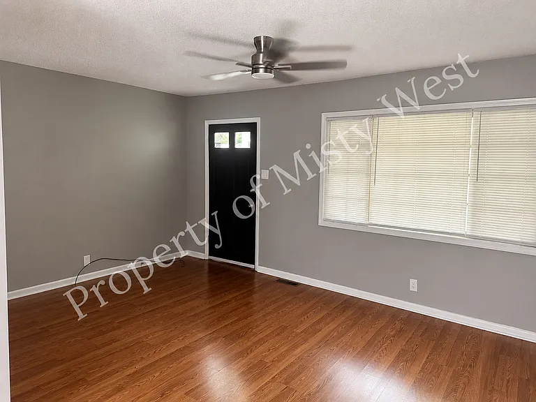 290 Gaut St NE — Photo 4