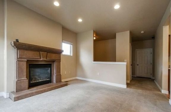 3rd image of 205 E Crosscourt Way Unit 12