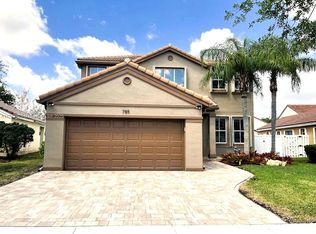 785 Falling Water Rd, Weston, FL 33326