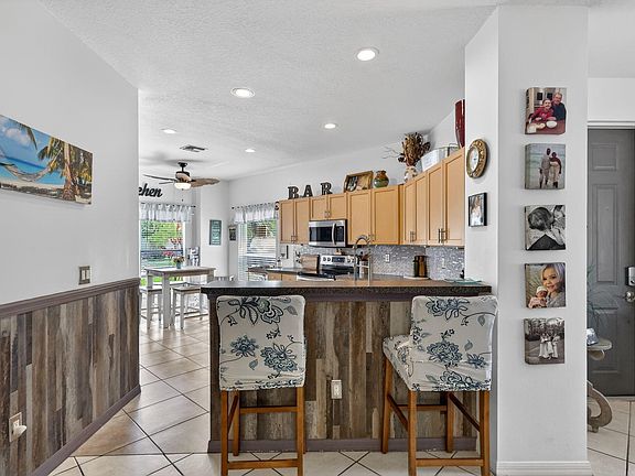5th image of 9724 SW Eastbrook Circle