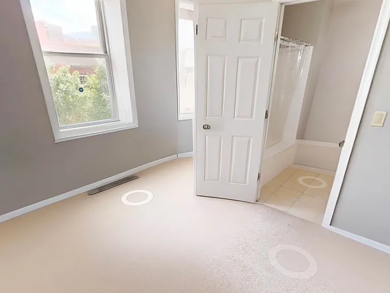 222 W Monument St #201 — Photo 8