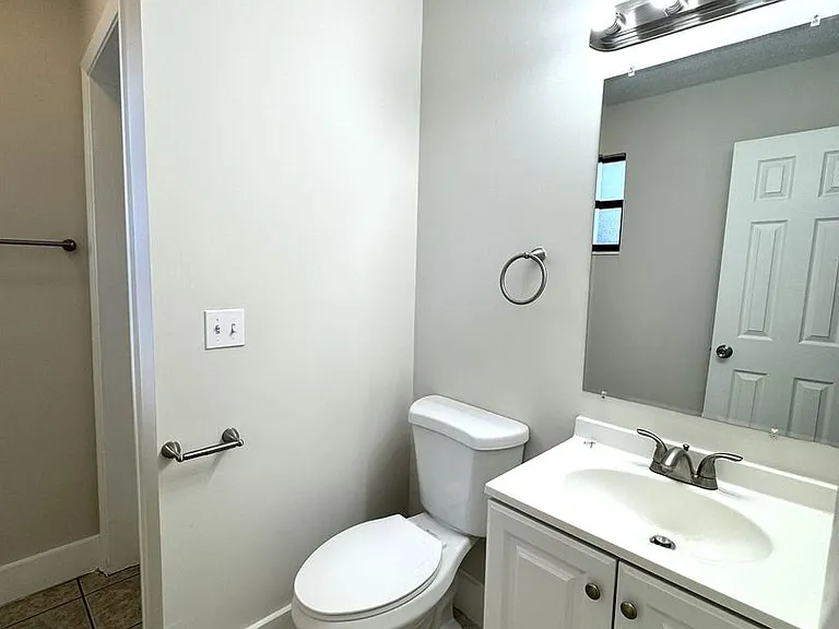 119 Arden Dr — Photo 9