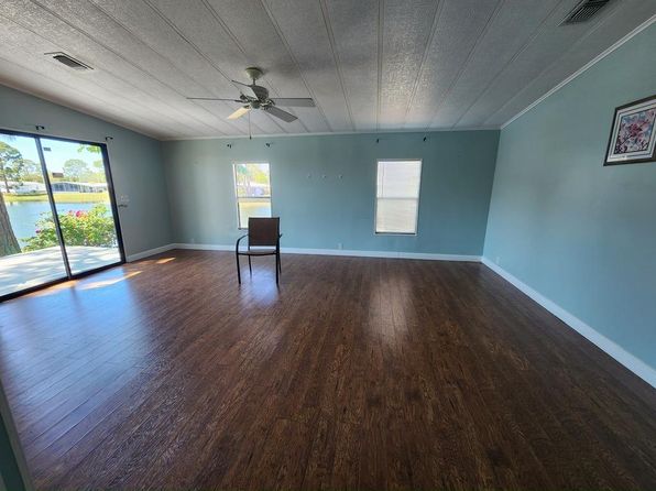 19251 Indian Wells Ct #31L, North Fort Myers, FL 33903