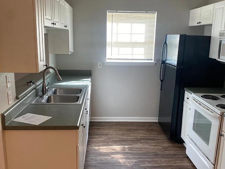 2765 Westbrook Ct — Photo 6
