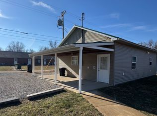 210 W James Blvd, Saint James, MO 65559