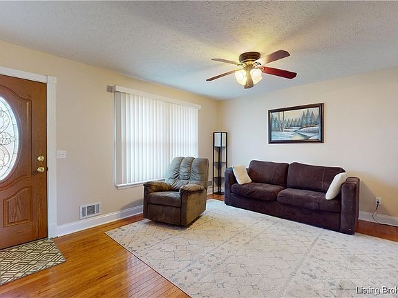 5th image of 4509 Crescent Ave