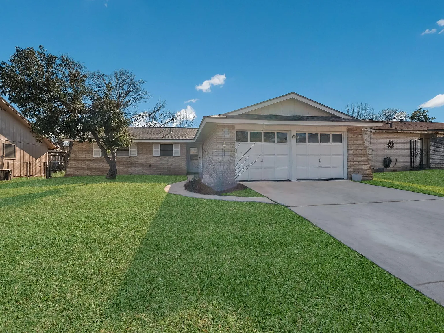 3 bed, 1196 sqft, $1,625 — Photo 1