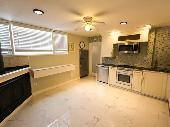 235 Savin Hill Ave #Fr, Dorchester, MA 02125