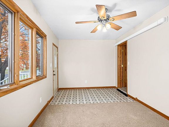 2nd image of 2220 Maryland Ave
