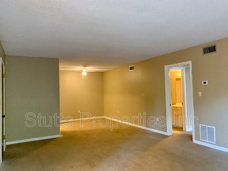 1st image of 1825 Darby Dr Unit H-6