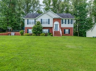 1637 Farmington Dr, Cookeville, TN 38501