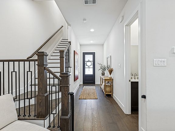 4th image of 4146 Maison Rdg