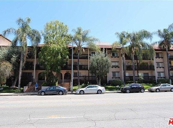 3rd image of 5334 Lindley Ave Unit 132