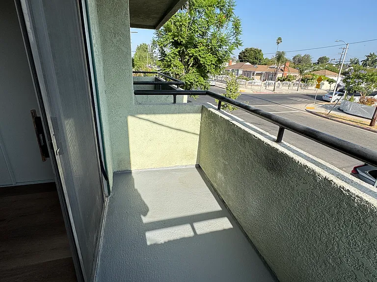 11058 Cantlay St #1 — Photo 9