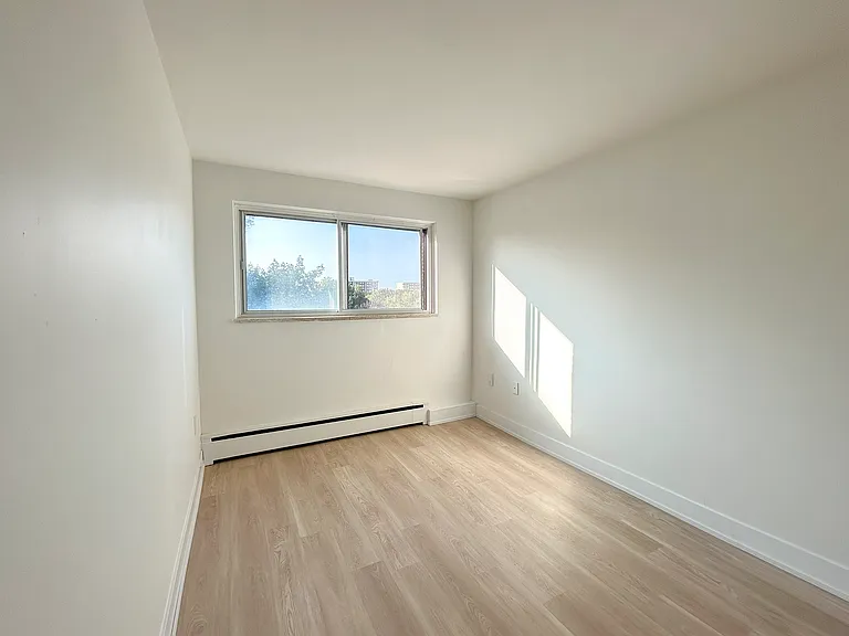 700 Ross St — Photo 11