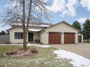 439 Lilac Ln, Madison Lake, MN 56063