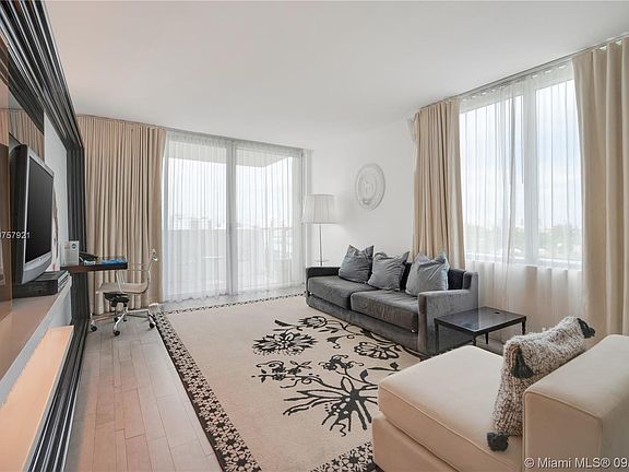 3rd image of 1100 West Ave #802