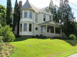 112 Beech St, Rockland, ME 04841
