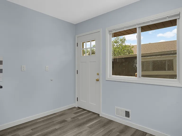 4949 Jackson St NE — Photo 15