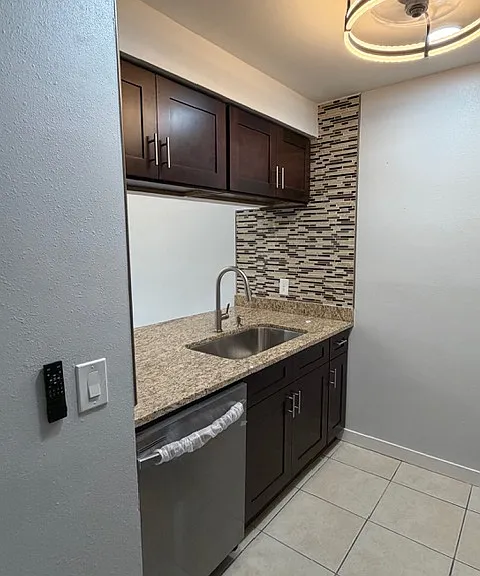 14419 Hanging Moss Cir #201 — Photo 18