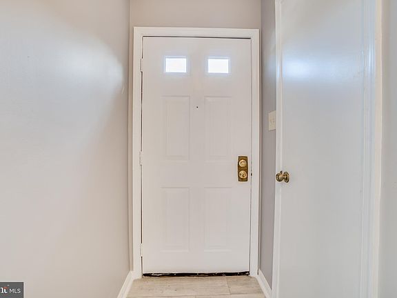 4th image of 5688 Cabells Mill Ct