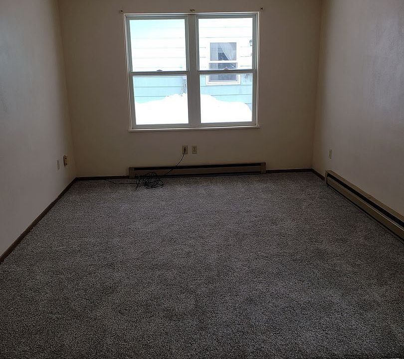 1st image of 908 Gardenette Dr #3
