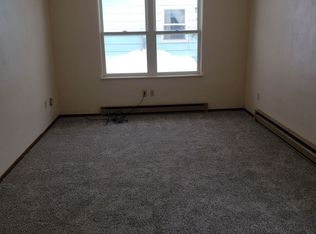 908 Gardenette Dr #3, Jamestown, ND 58401