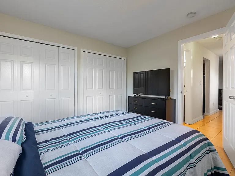 5755 NW 7th Ave — Photo 11