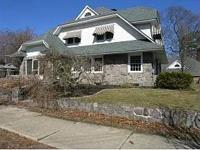 137 Ocean Ave photo 1