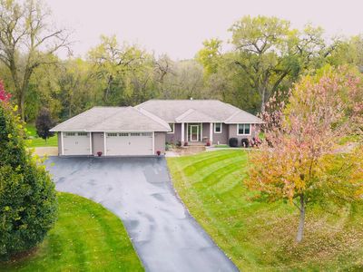882 Yellowstone Trl, Hudson, WI, 54016