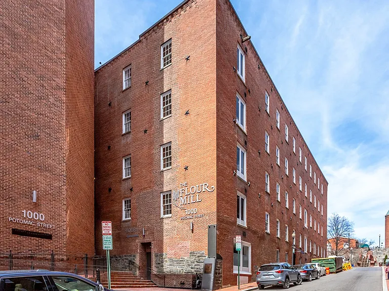 1315 N Ode St #704 — Photo 38