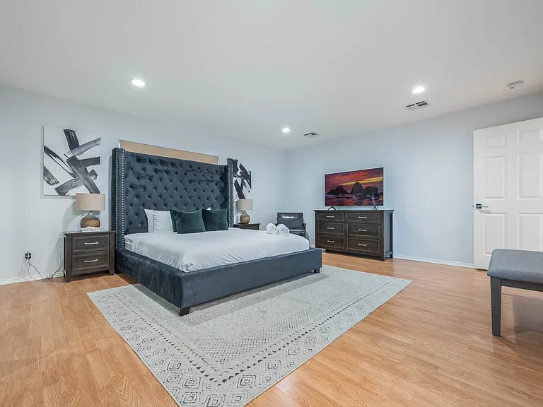 5114 Etiwanda Ave — Photo 26
