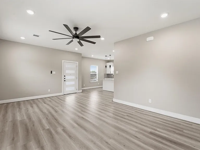 3107 Grassmere St #B — Photo 7
