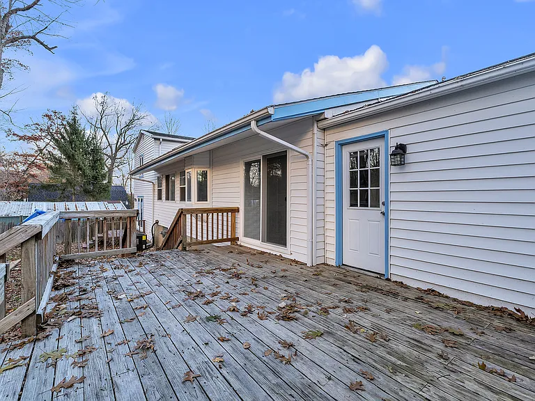 8165 Leonard Dr — Photo 56