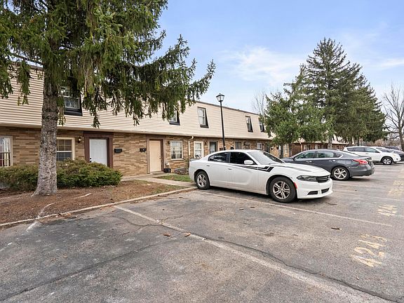 3rd image of 4246 Morsetowne Ct E