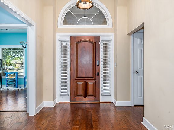 4th image of 8725 Old Marsh Way