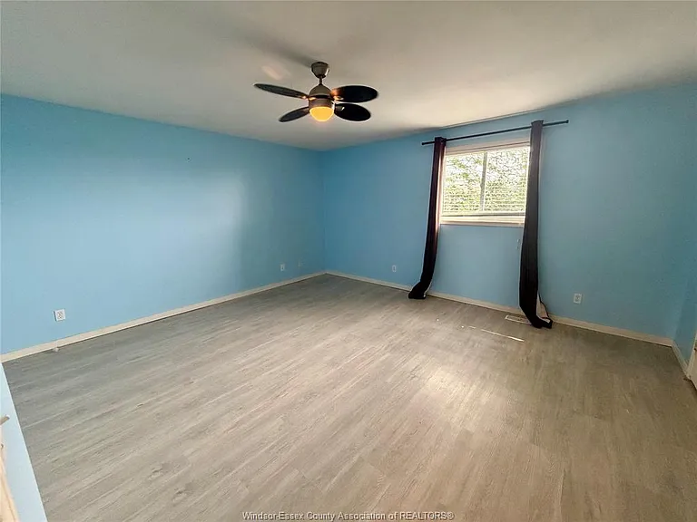 1484 Border Cres — Photo 16